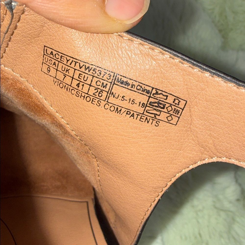 Vionic Lacey Block Heel Slingback shoes. - Picture 5 of 12